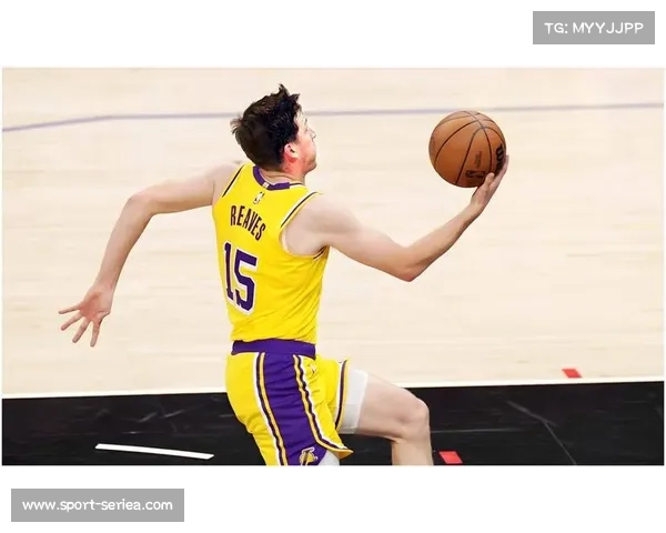 芬兰扬图宁三分与罚球命中率俱佳,成空间型四号位典范